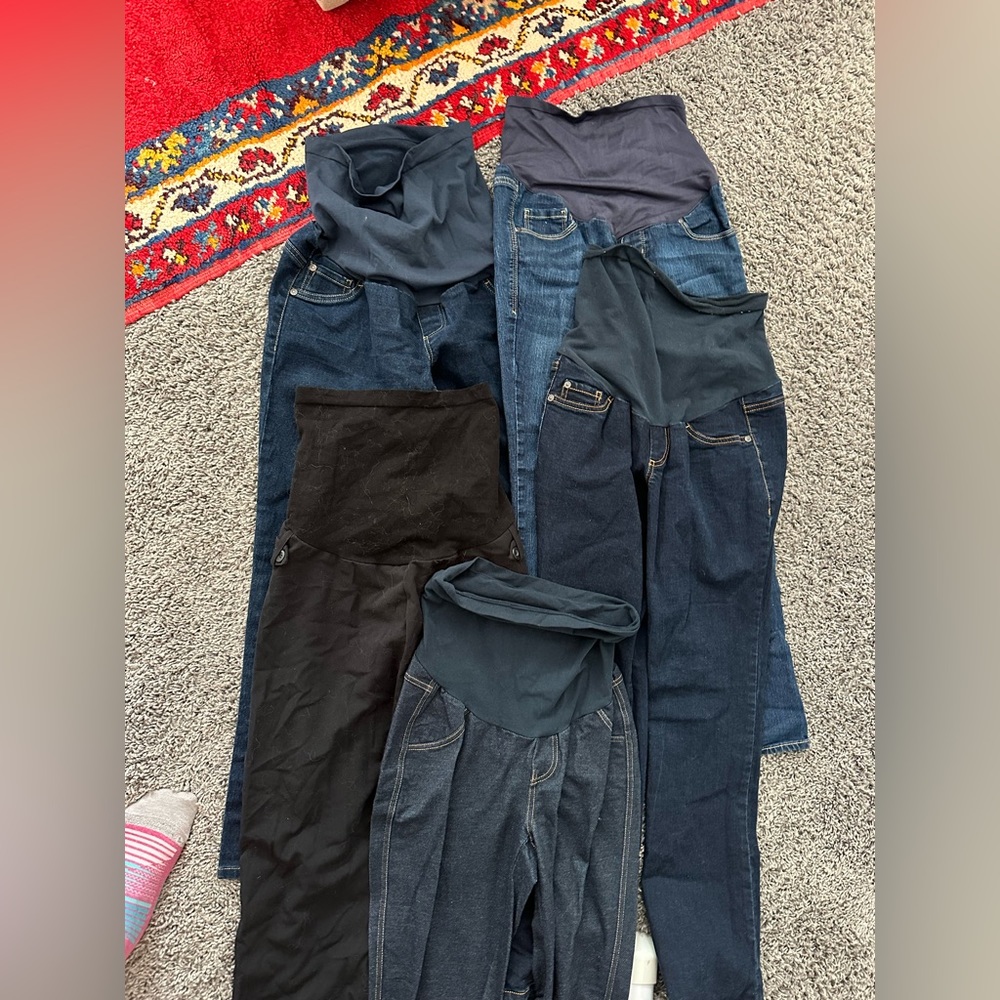 Maternity clothes - pants/jeans (XS and Small)